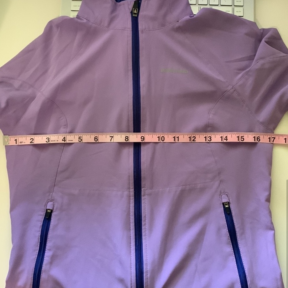 Patagonia Lightweight Performance Track Jacket - Picture 6 of 6